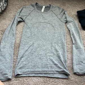 Lululemon Swifty Tech Top